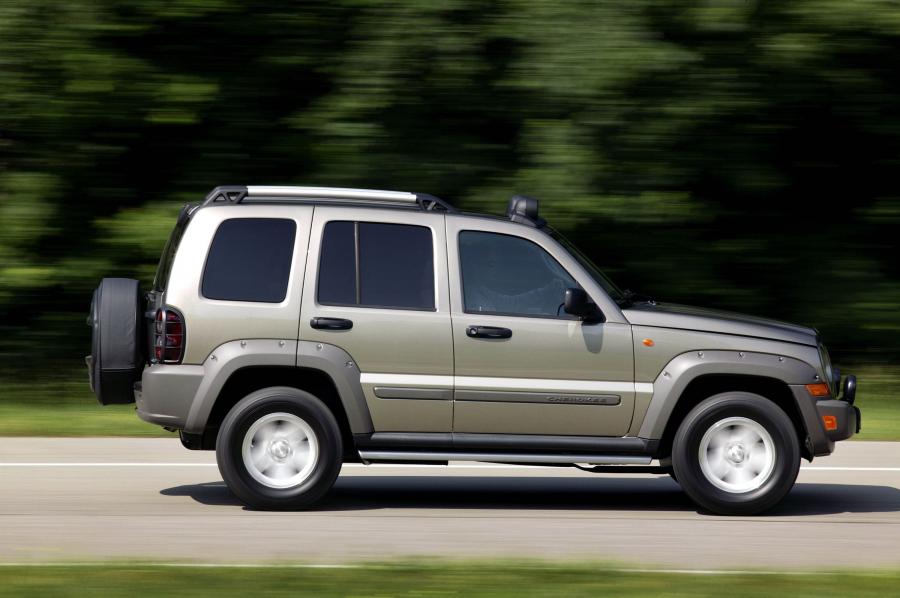  Jeep Cherokee Renegade 2005 года  (фото 23 из 26)